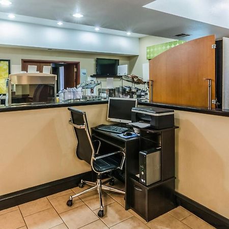 Holiday Inn Express Hotel & Suites Vinita By Ihg Экстерьер фото