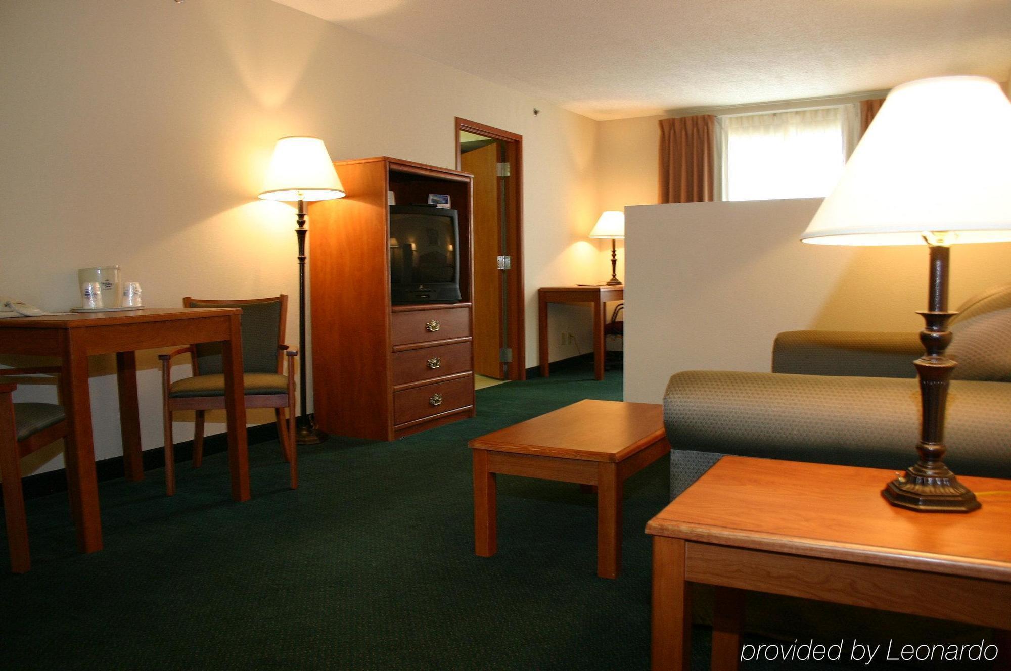 Holiday Inn Express Hotel & Suites Vinita By Ihg Номер фото